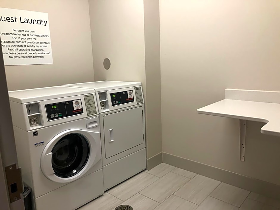 Holiday Inn Express And Suites Madison West - Middleton By IHG
