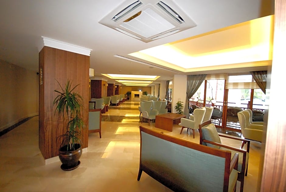 Club & Hotel Letoonia