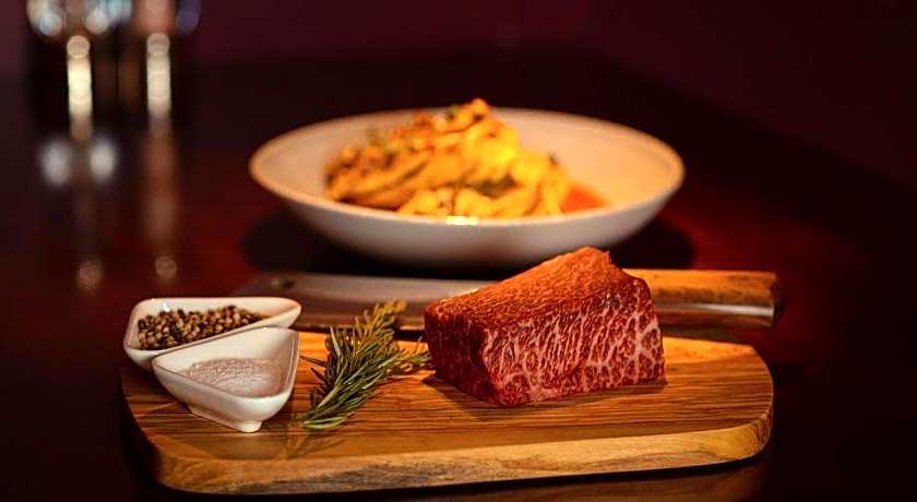 DoubleTree By Hilton Spokane City Center