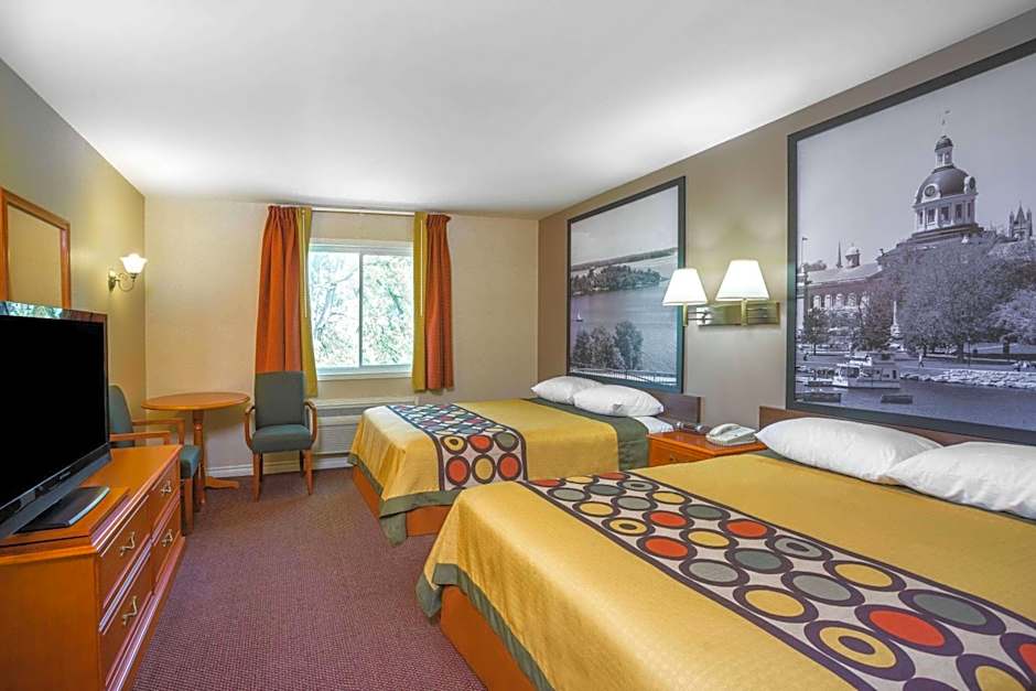 Super 8 by Wyndham Kingston