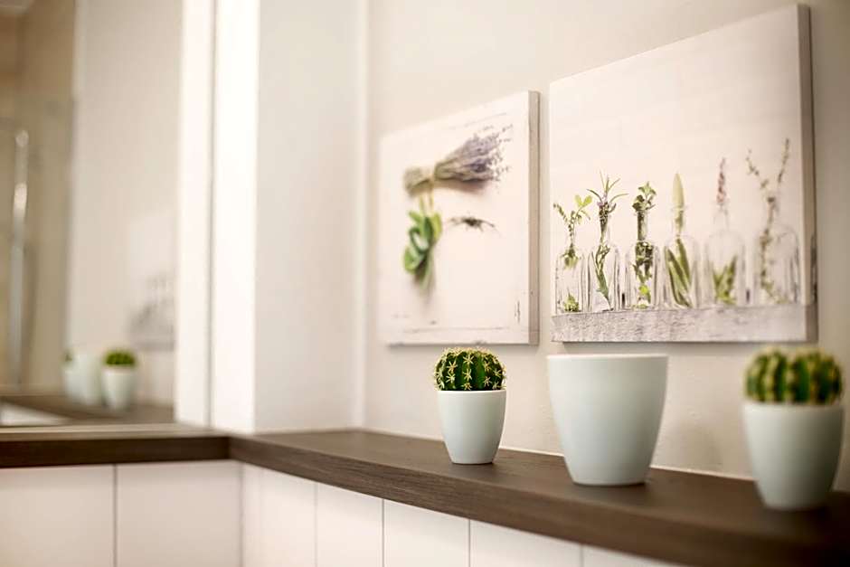 Boardinghouse by M&K