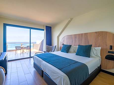 SUPERIOR SEA VIEW ROOM