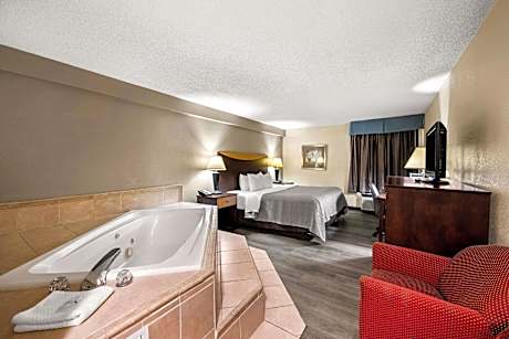 1 King Bed Nonsmoking