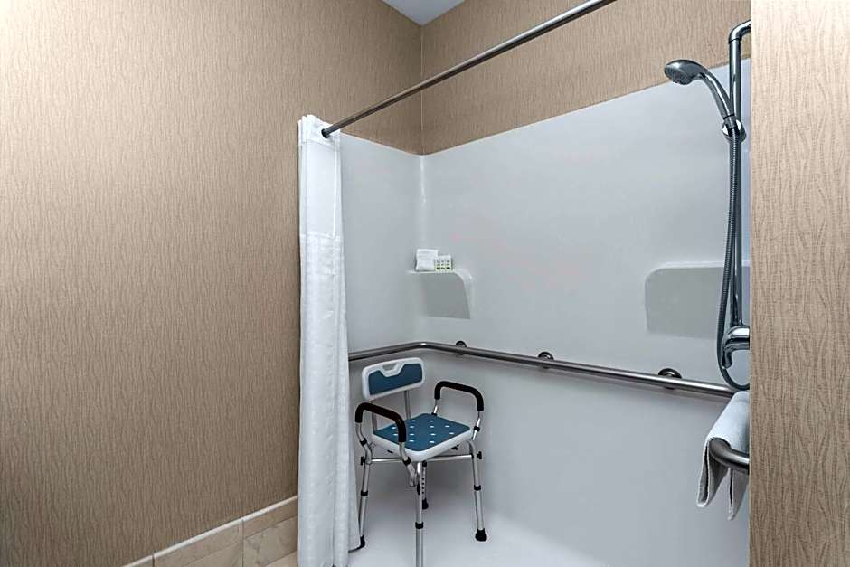 Hawthorn Extended Stay by Wyndham West Palm Beach