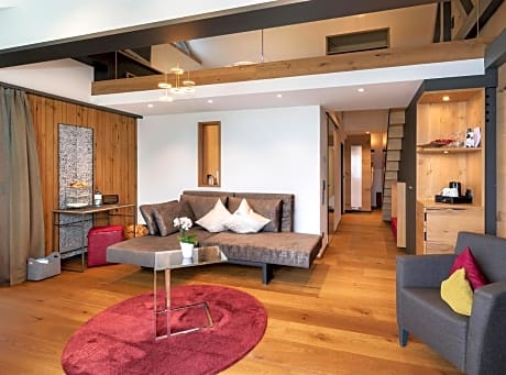 Apartment Maisonette with Loggia and Sea View