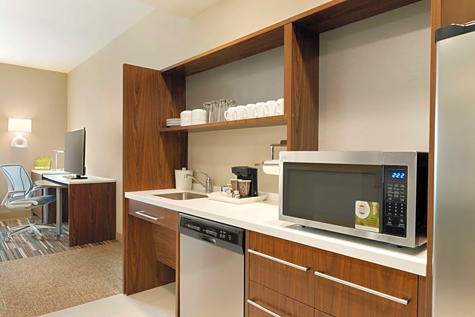 Home2 Suites By Hilton Menomonee Falls Milwaukee