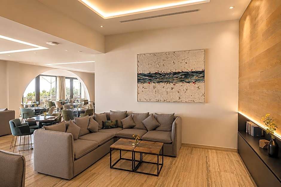 Droushia Heights Hotel