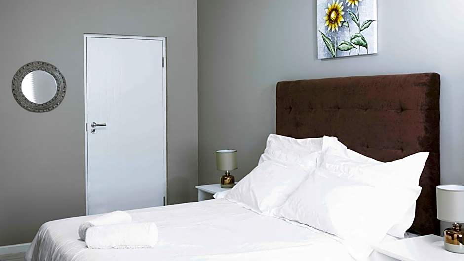 103onWallace Self Catering Guest House