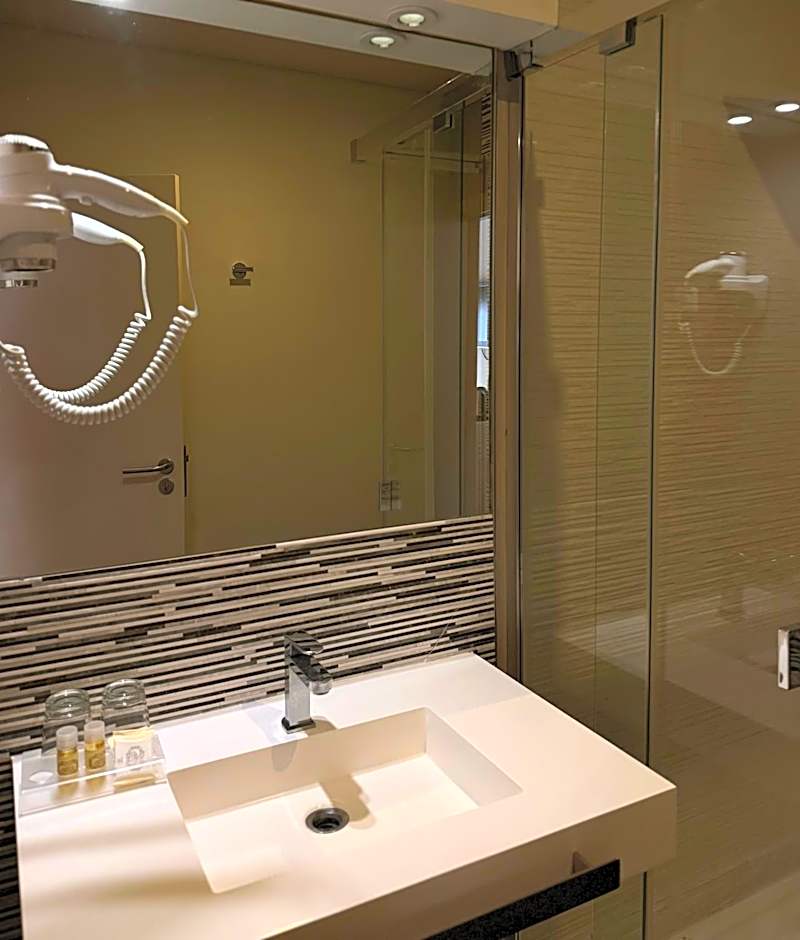 Aqua Ria Boutique Hotel