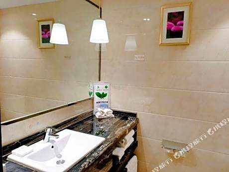 Starway Hotel (Zhangzhou Bihu Wanda Plaza Branch)