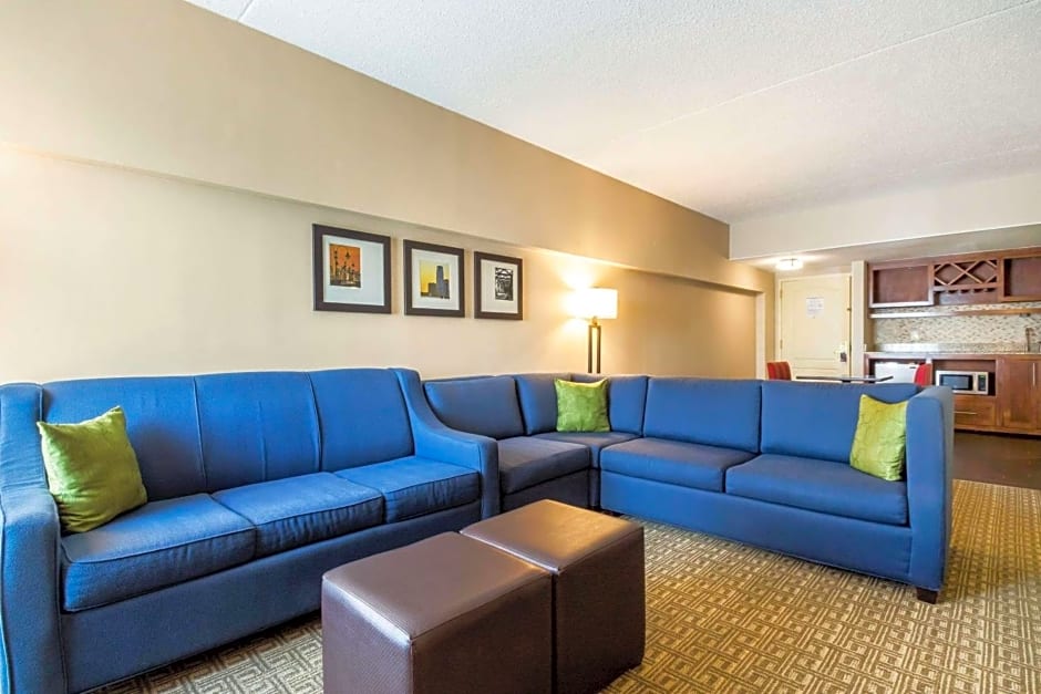 Comfort Suites Avenel