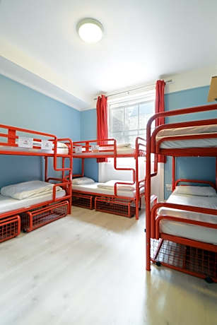Bed in 6-Bed Mixed Dormitory Room (18–40 years)