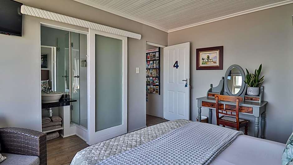 3ColoursBlue Guest House