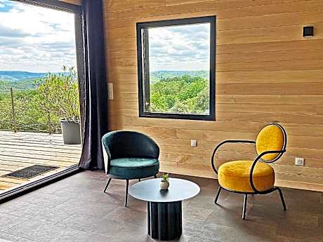 Suite with Hot Tub
