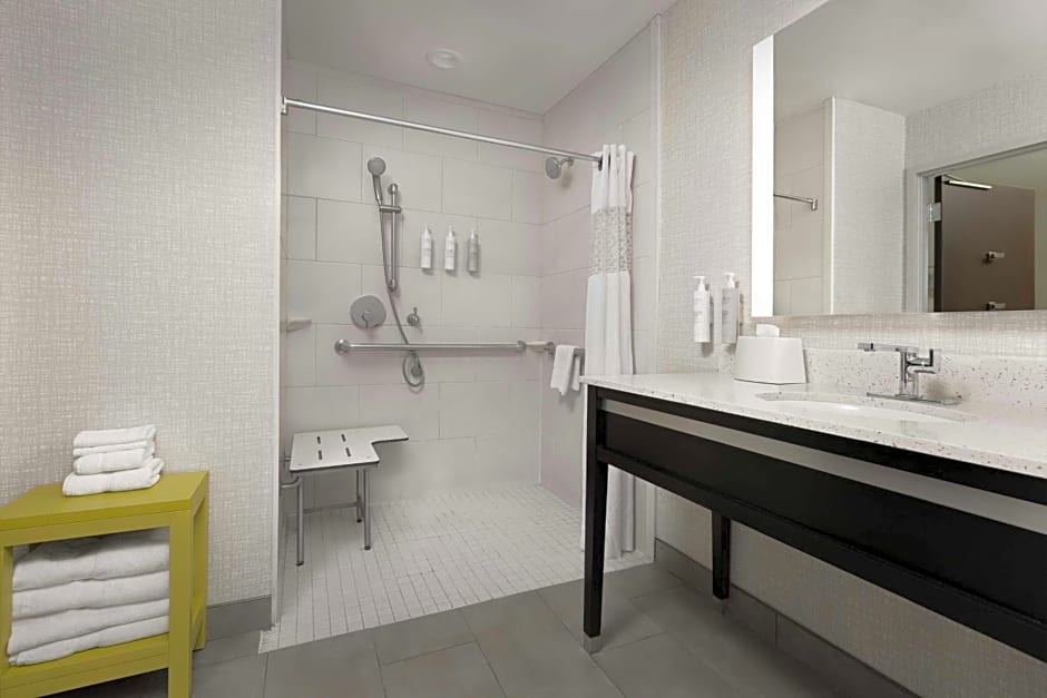 Hampton Inn By Hilton & Suites El Paso/East