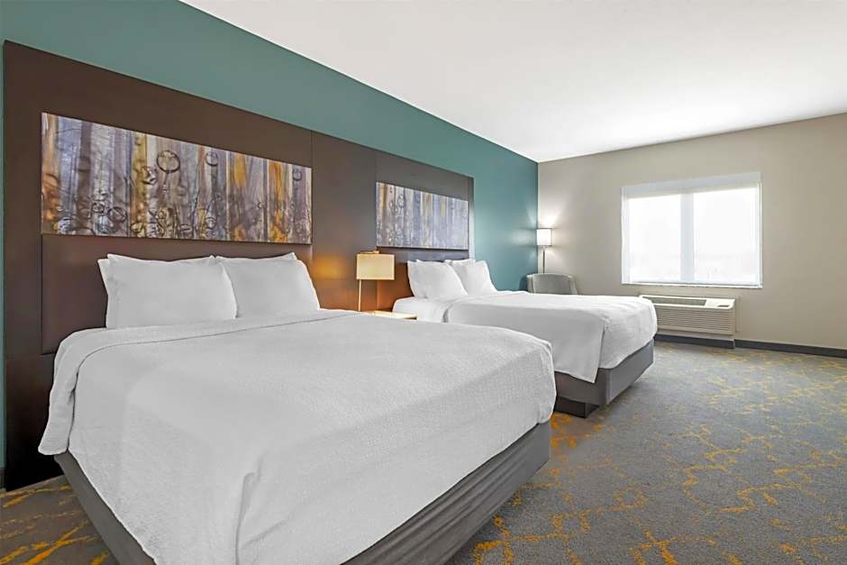 Best Western Plus Isanti