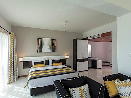 Studio with Ocean View - Early Check-in at 11 AM & Late Check-out at 2 PM (on Availability), 15% Discount on Food & Beverage and 10% Discount on Spa