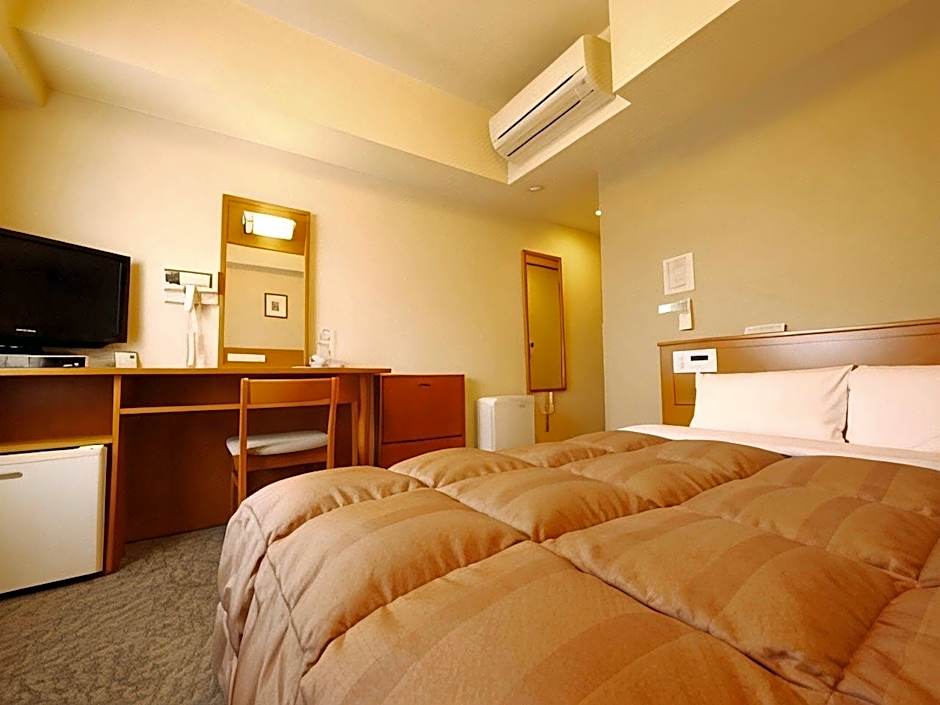 Hotel Route-Inn Fukaya Ekimae