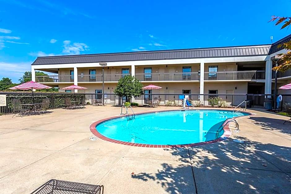 Quality Inn - Union City