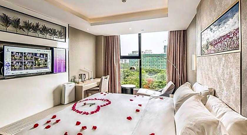 Lavande Hotel Shenzhen Baoan Haiya Binfen City Branch