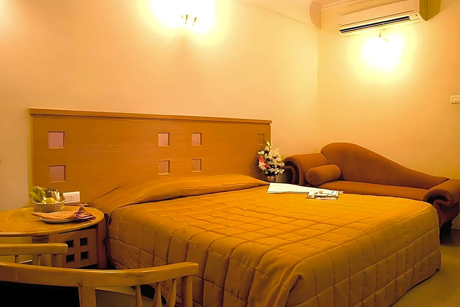 Plaza Inn Business Hotel