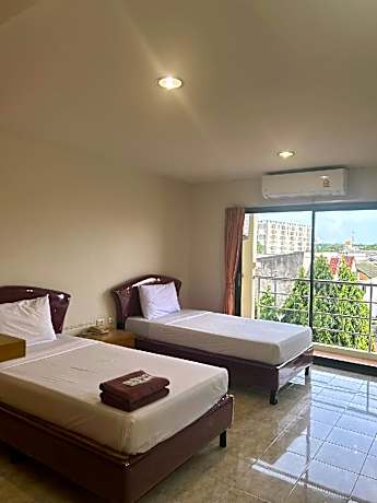 Standard Twin Room 2F