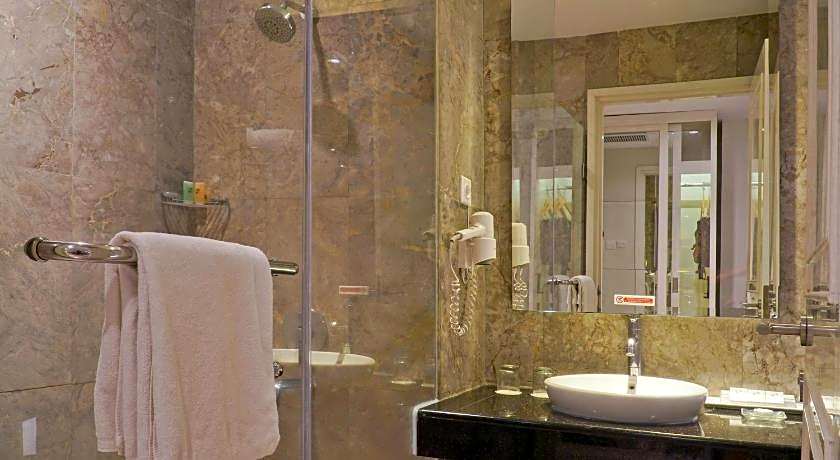 Swiss-Belhotel Lampung