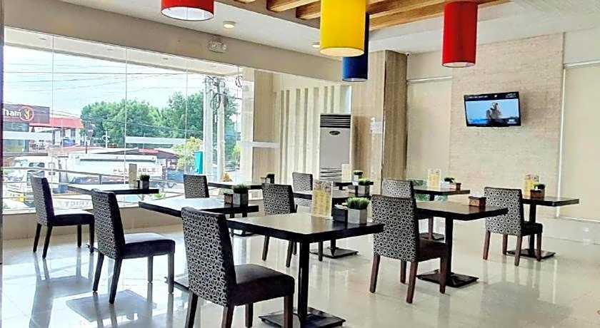 District 21 Hotel
