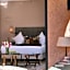 Oasis lodges
