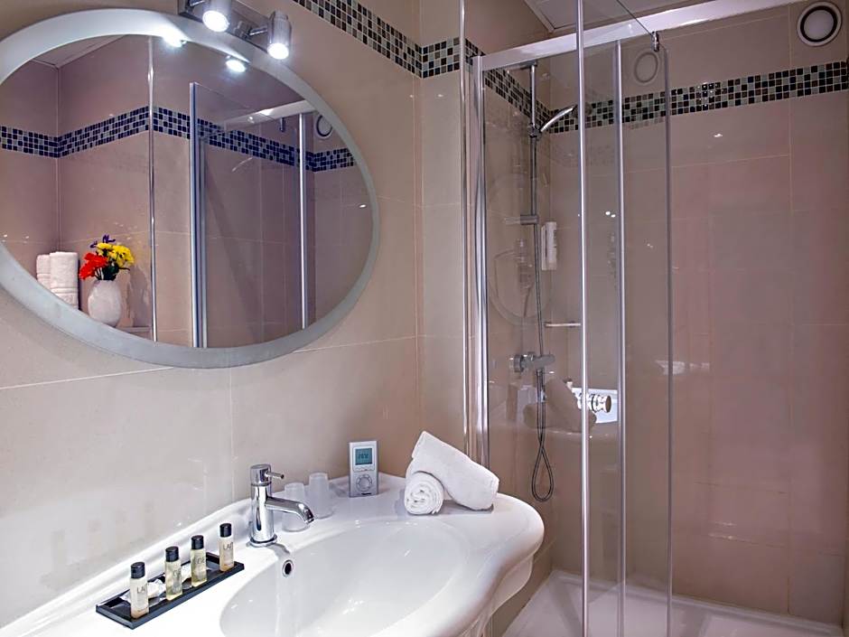 Hôtel Le Royal Promenade des Anglais