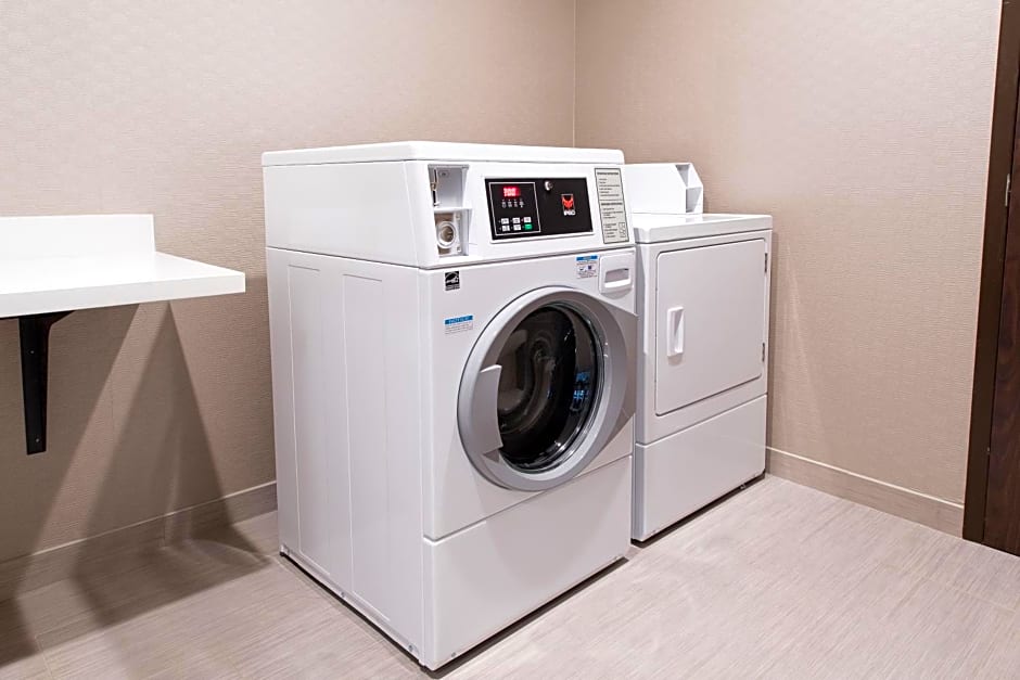 Hampton Inn & Suites Walterboro