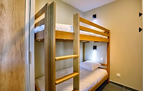 2 bedroom apart with sleeping alcove for 8 people