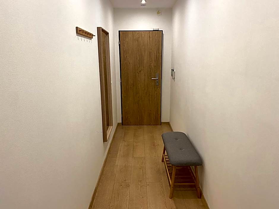 The Dante Villa Apartments