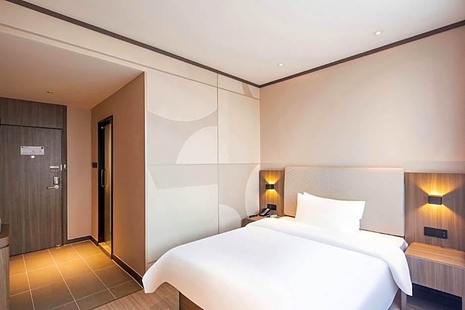 Hanting Hotel Puyang Huanghe Road