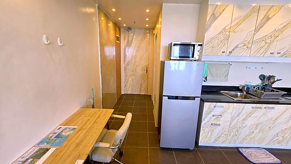 La Mirada Residences