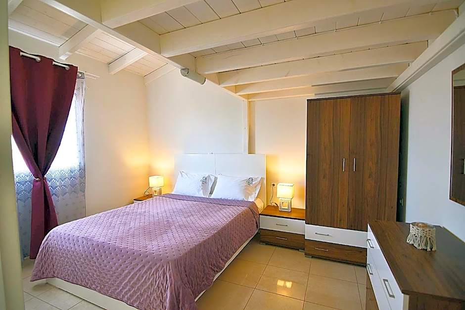 Alonia Hotel