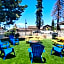 Bluebird Day Inn & Suites