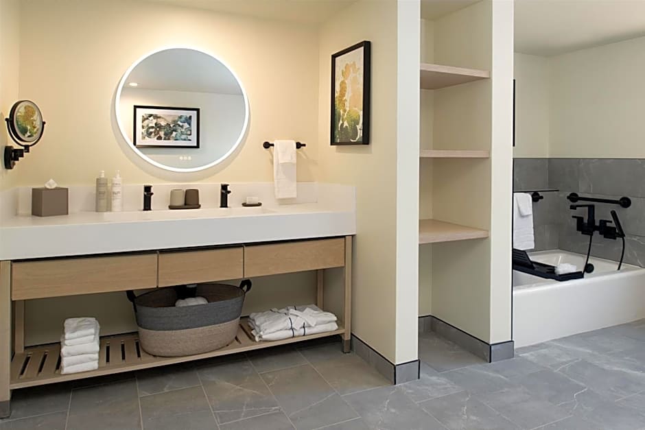 Casa Mani Resort Napa Valley, Curio Collection By Hilton