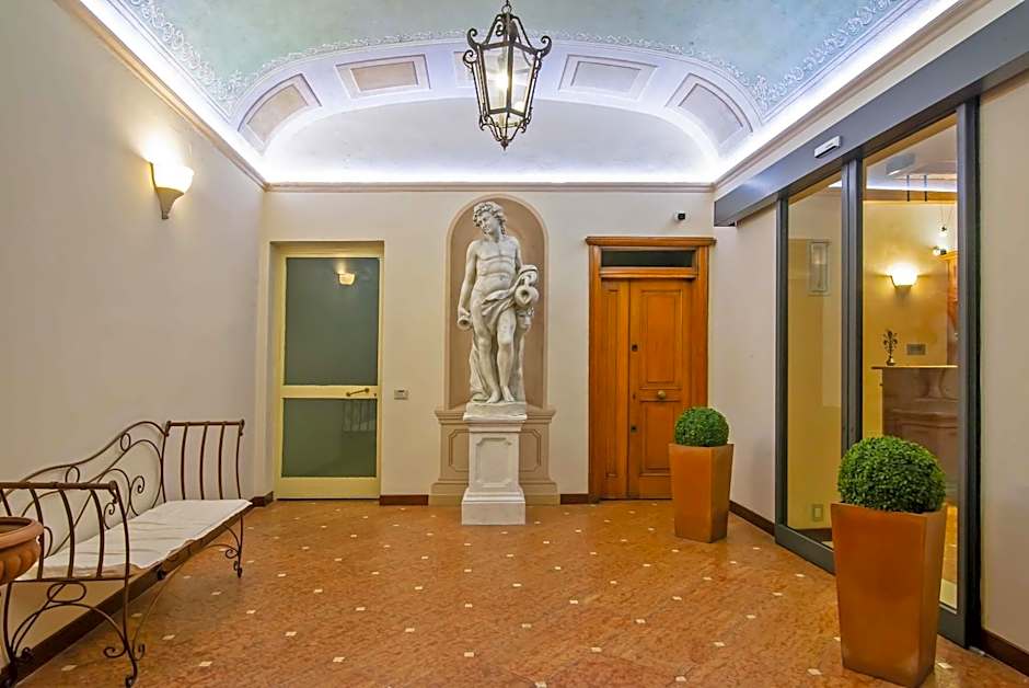 Porta Faenza Hotel