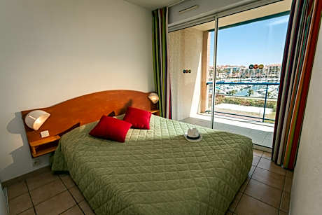 One-Bedroom Apartment - Harbor Side