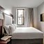 Club Quarters Hotel, Wacker at Michigan