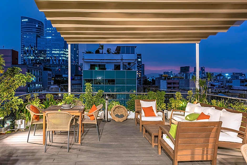 Reforma Guest House
