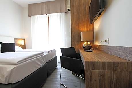 Superior Double Room with Balcony
