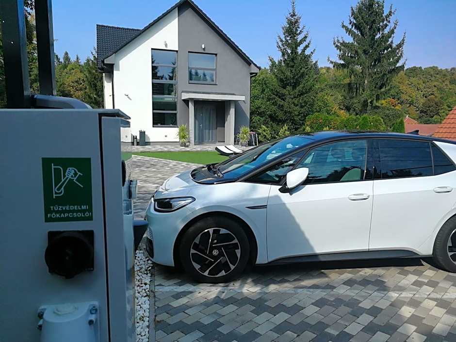 AQUA SOLAR APARTMANHÁZ