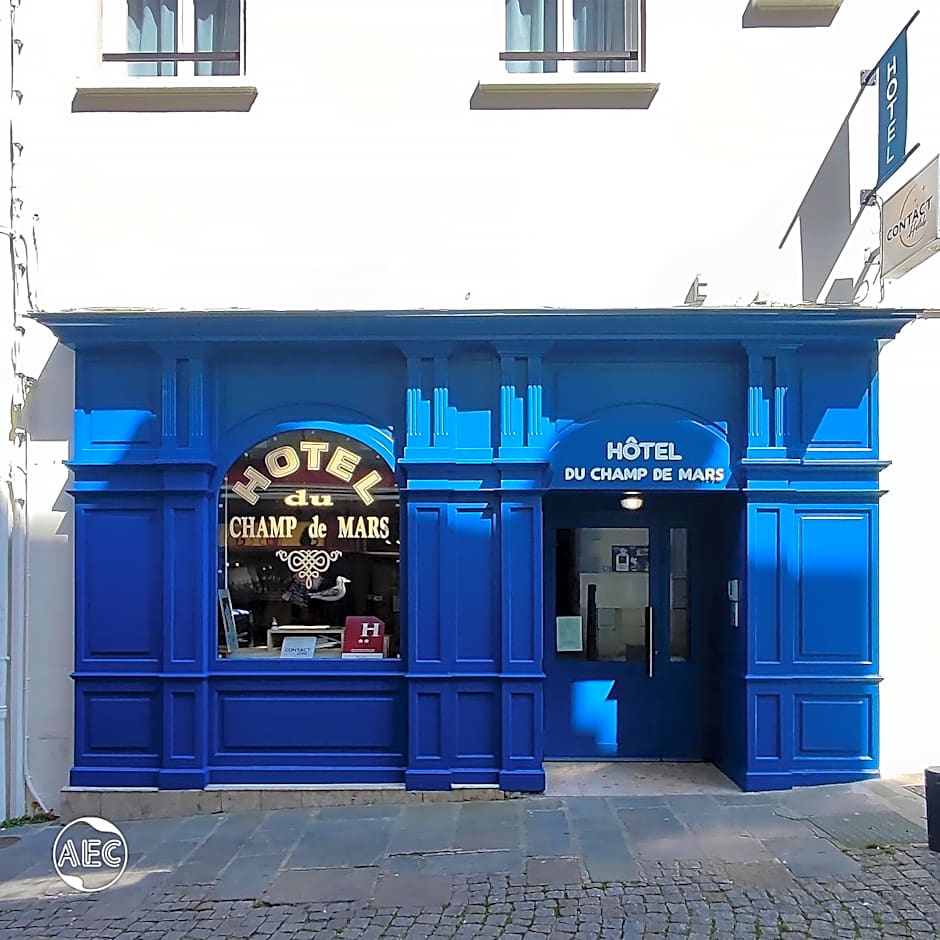 Contact Hôtel du Champ de Mars de Saint-Brieuc