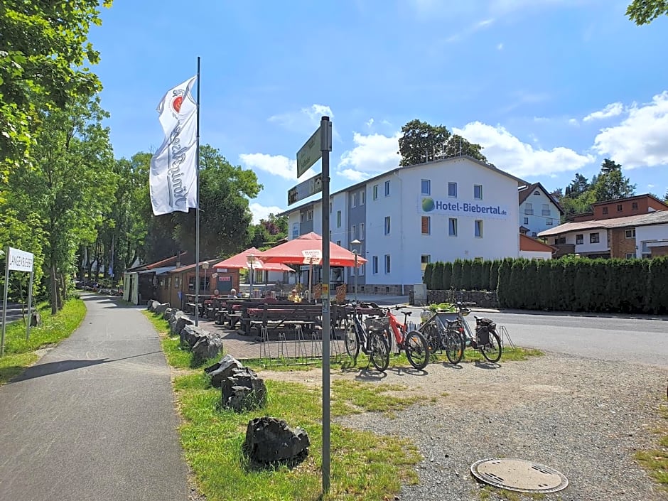 Garni Hotel Biebertal am Milseburgradweg