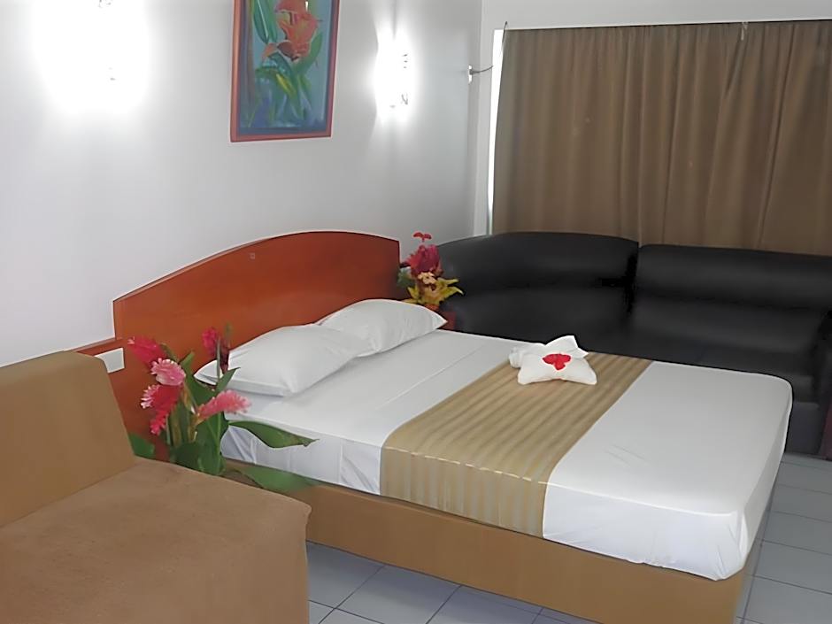 Nadi Downtown Hotel (CFC Certified)