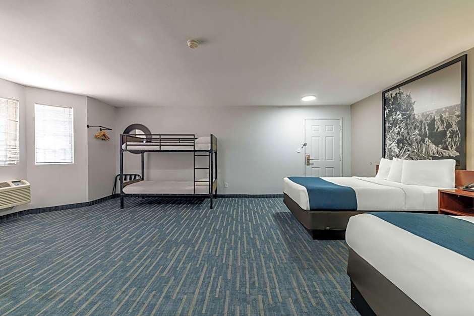 Studio 6 Flagstaff AZ