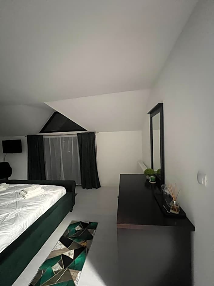 Apartamente 9