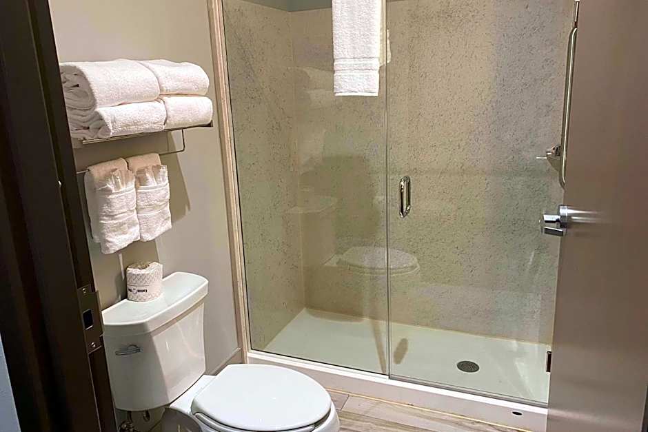 Baymont by Wyndham Madison South